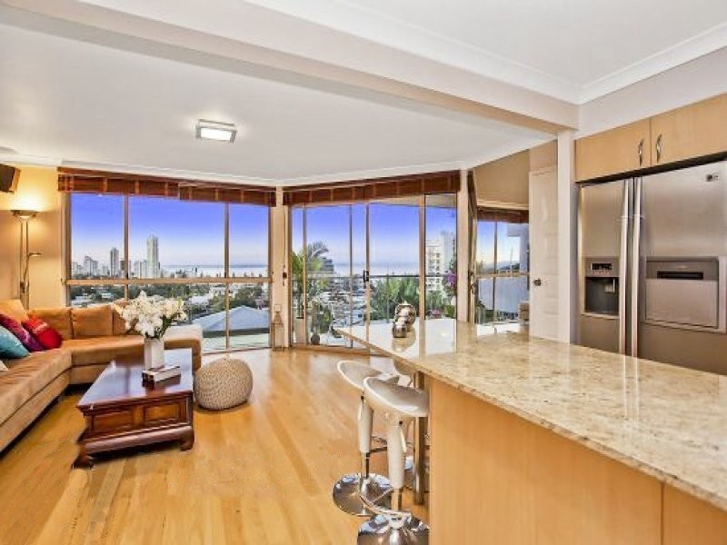 39 Hill Avenue, Burleigh Heads QLD 4220