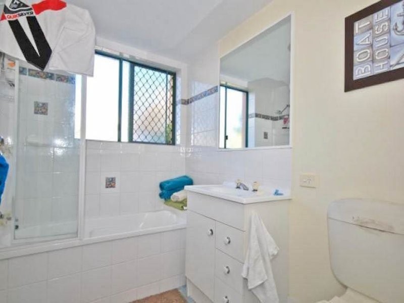 6 “Villa Mermaide” 2340 Gold Coast Hwy, Mermaid Beach QLD 4218