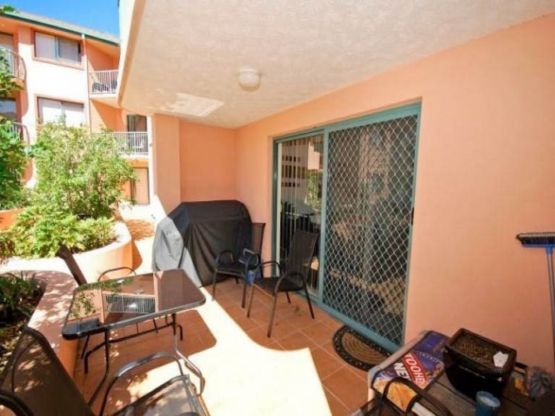 6 “Villa Mermaide” 2340 Gold Coast Hwy, Mermaid Beach QLD 4218