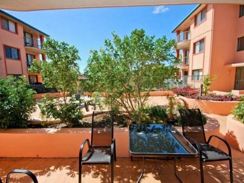 6 “Villa Mermaide” 2340 Gold Coast Hwy, Mermaid Beach QLD 4218