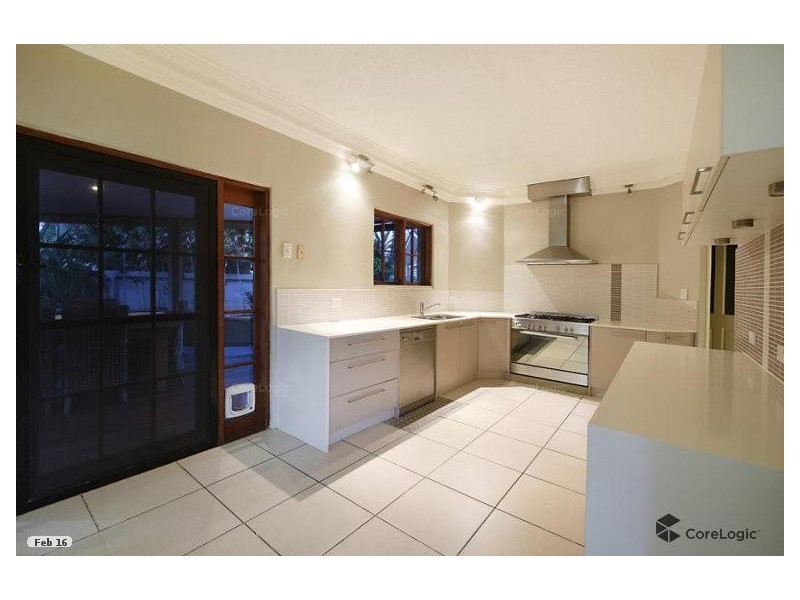 17 Dunbarton Avenue, Sorrento QLD 4217