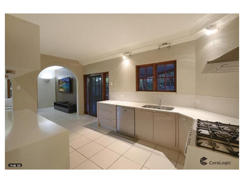 17 Dunbarton Avenue, Sorrento QLD 4217