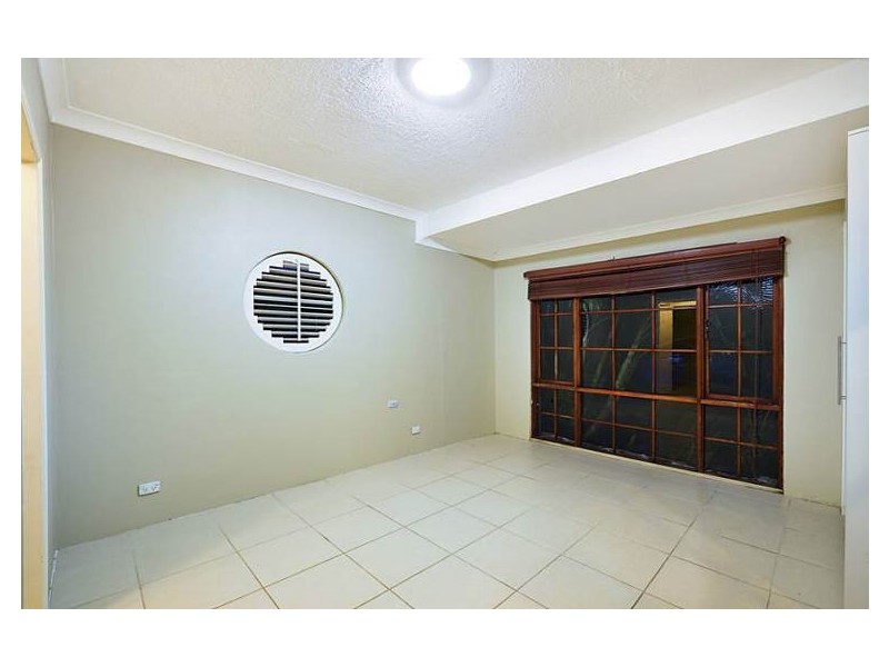 17 Dunbarton Avenue, Sorrento QLD 4217