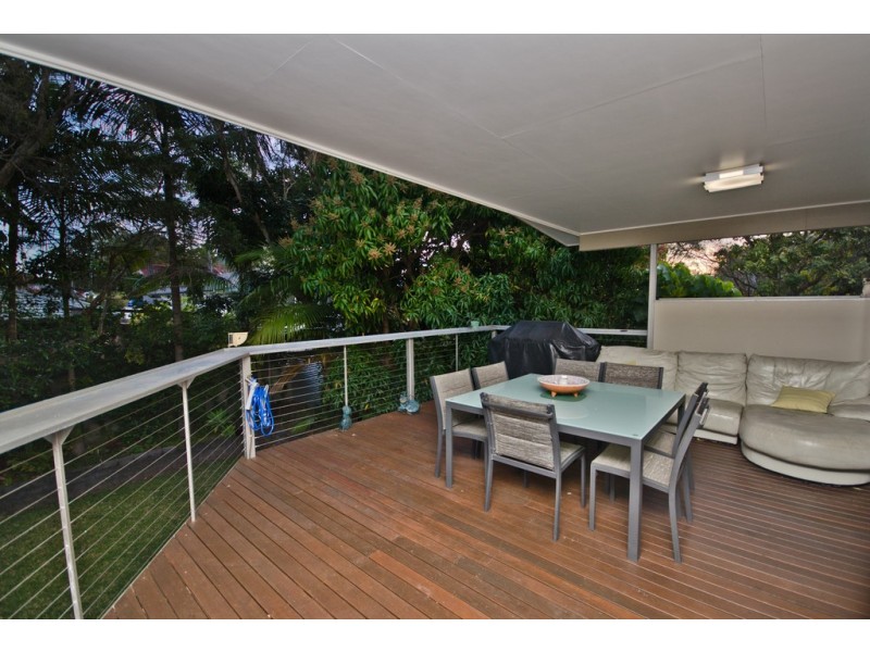 36 Kuranga Avenue, Southport QLD 4215