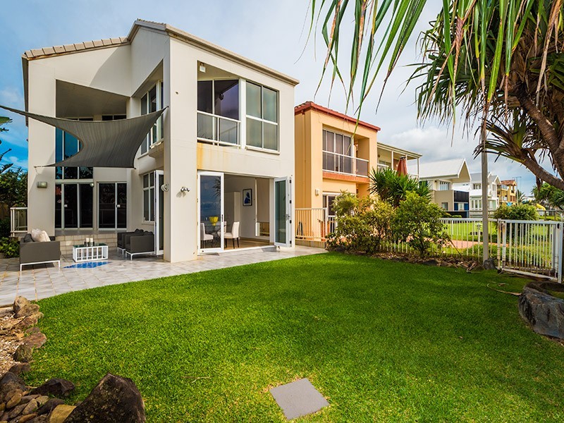 79 Jefferson Lane, Palm Beach QLD 4221