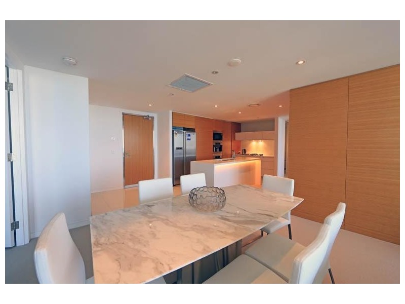 23602/4-26 Charles Ave “Oracle”, Broadbeach QLD 4218