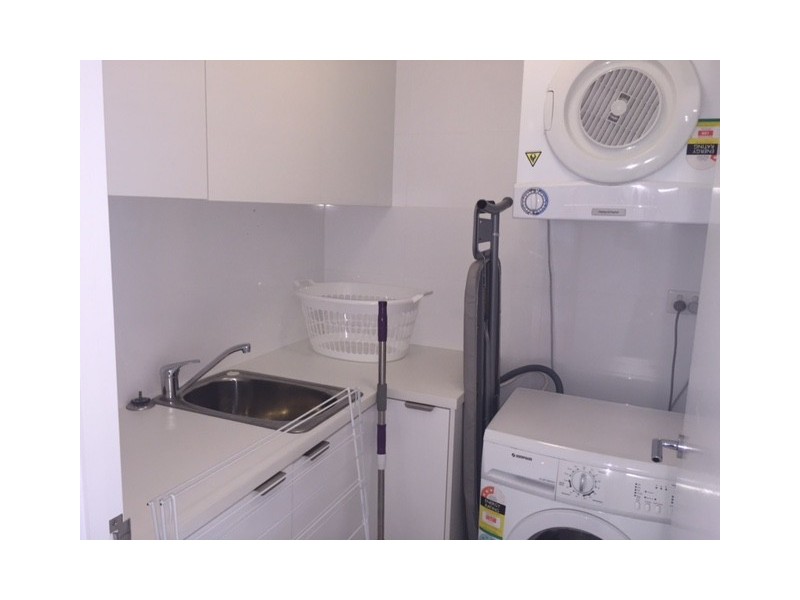 23602/4-26 Charles Ave “Oracle”, Broadbeach QLD 4218