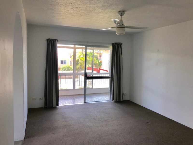 8/282 Marine Parade, Labrador QLD 4215