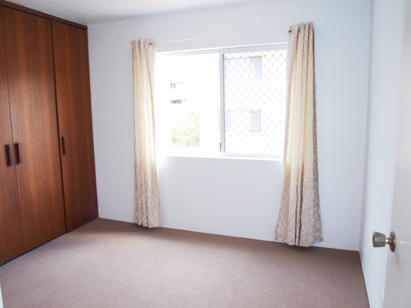 8/282 Marine Parade, Labrador QLD 4215