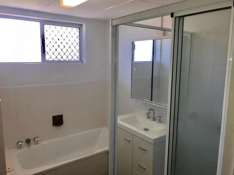 8/282 Marine Parade, Labrador QLD 4215