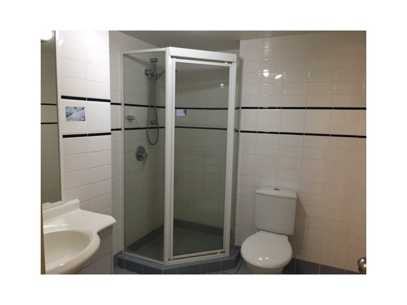 14/13-15 Anne Ave, Broadbeach QLD 4218