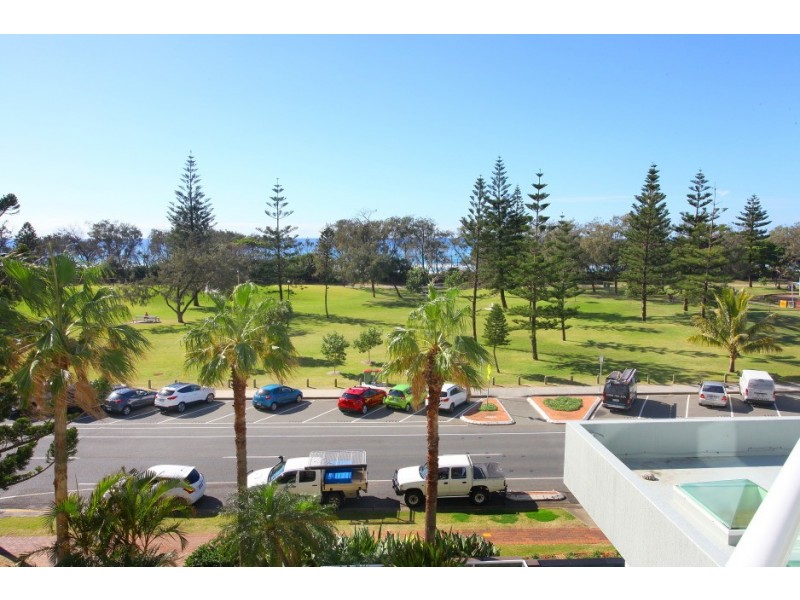 12 ‘Carmel By The Sea’, 177 Old Burleigh Road, Broadbeach QLD 4218