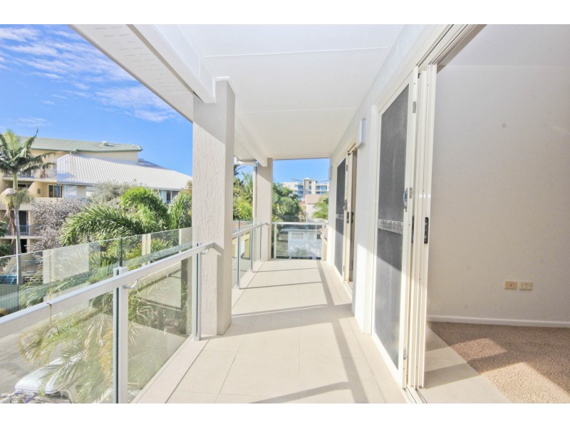 2/41 Peerless Ave, Mermaid Beach QLD 4218