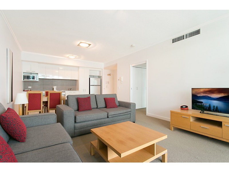 2111 ‘Freshwater Point’ 33 TE Peters Drive, Broadbeach Waters QLD 4218