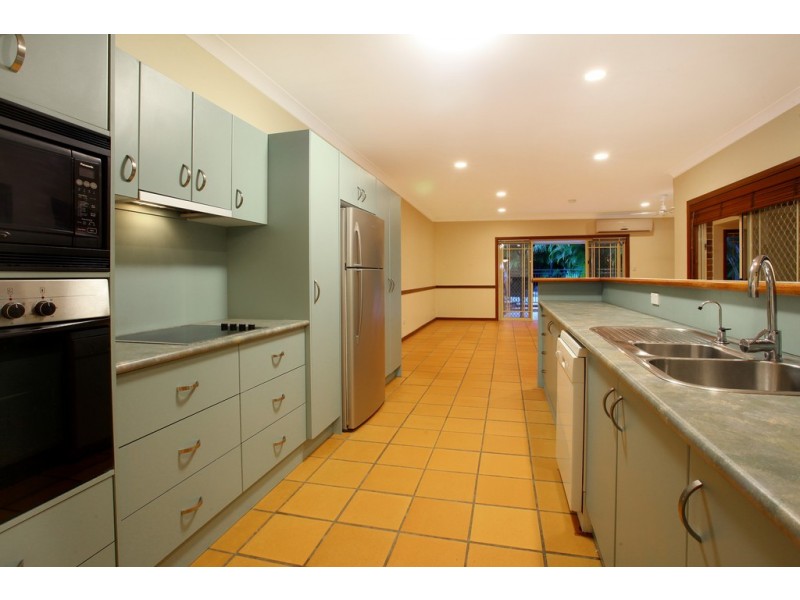 20 Collingwood Avenue, Robina QLD 4226