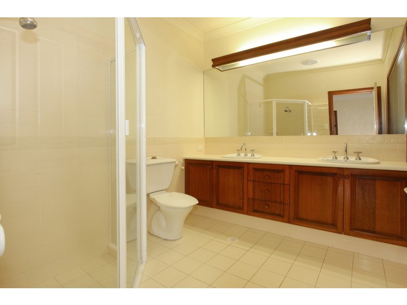 20 Collingwood Avenue, Robina QLD 4226