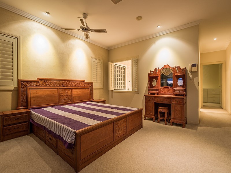 25 Sir Bruce Small Blvd, Benowa Waters QLD 4217