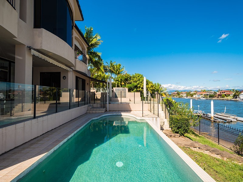 25 Sir Bruce Small Blvd, Benowa Waters QLD 4217