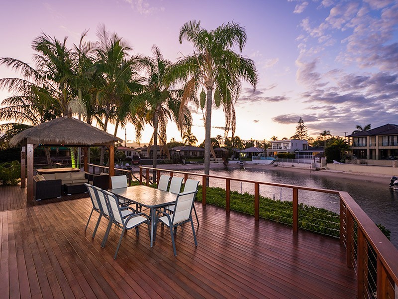 138 Amalfi Drive, Surfers Paradise QLD 4217