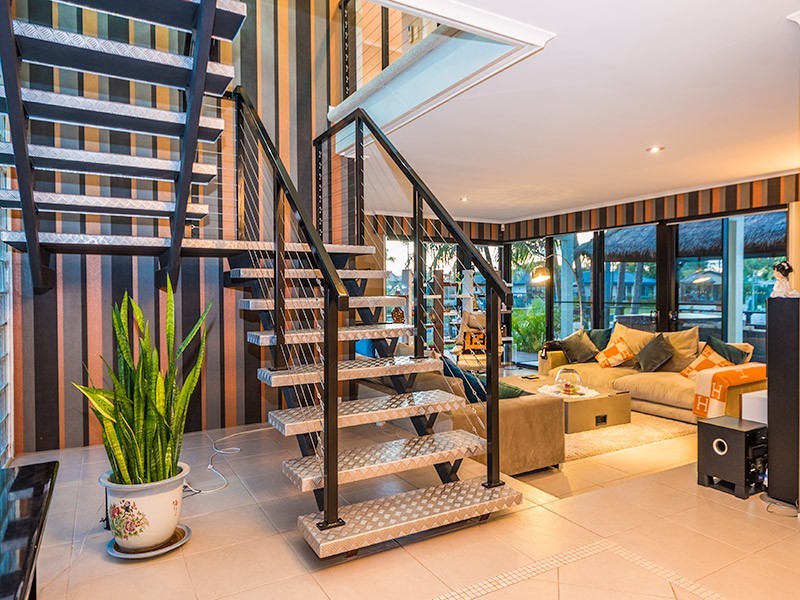 138 Amalfi Drive, Surfers Paradise QLD 4217