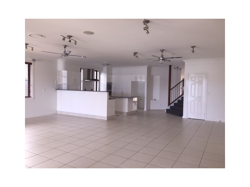 112 Sir Bruce Small Blvd, Benowa Waters QLD 4217