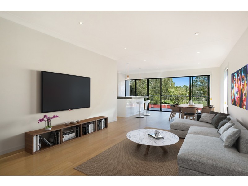70 Galeen Drive, Burleigh Waters QLD 4220