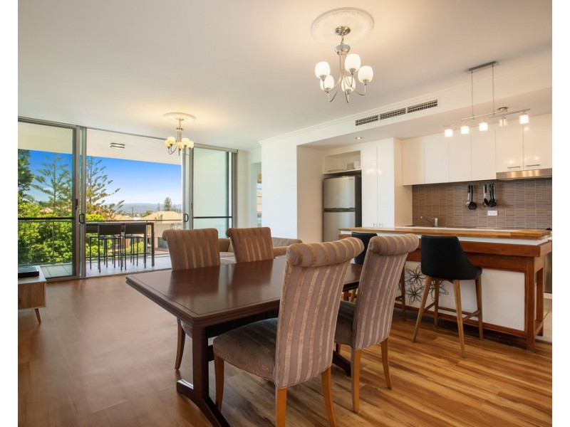 2301/33 T E Peters Drive ‘Freshwater Point’, Broadbeach Waters QLD 4218
