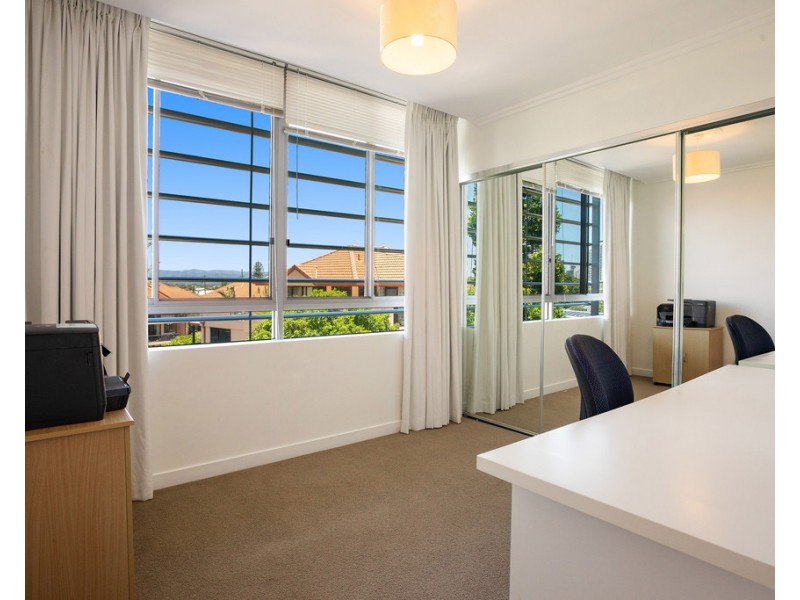 2301/33 T E Peters Drive ‘Freshwater Point’, Broadbeach Waters QLD 4218