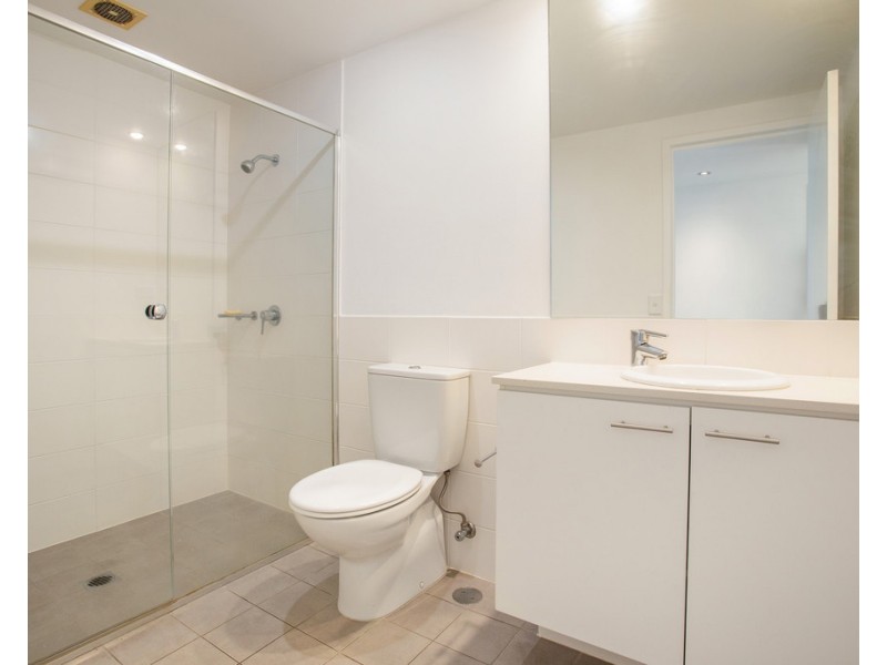 2301/33 T E Peters Drive ‘Freshwater Point’, Broadbeach Waters QLD 4218