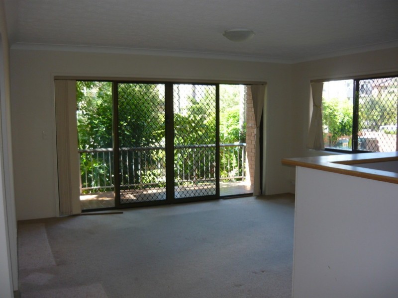 3/22 Britannia Avenue, Broadbeach QLD 4218