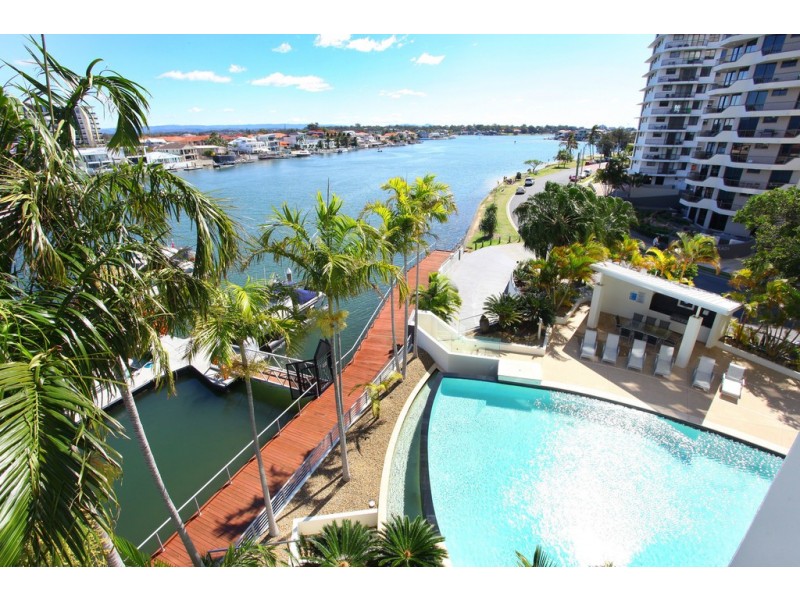 9 ‘Sentinel’ 40 – 42 Riverview Parade, Surfers Paradise QLD 4217