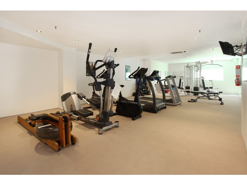 9 ‘Sentinel’ 40 – 42 Riverview Parade, Surfers Paradise QLD 4217