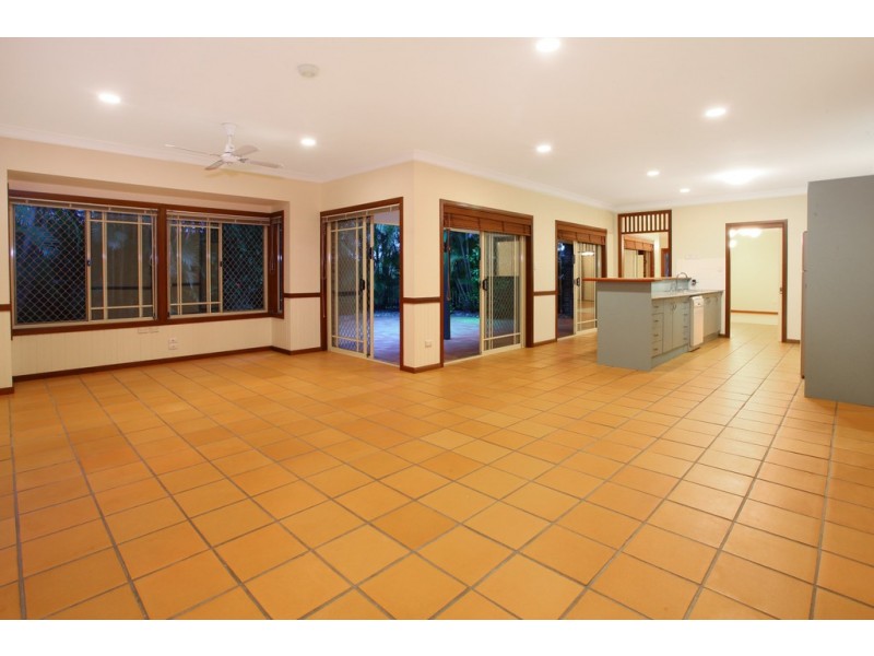 20 Collingwood Ave, Robina QLD 4226