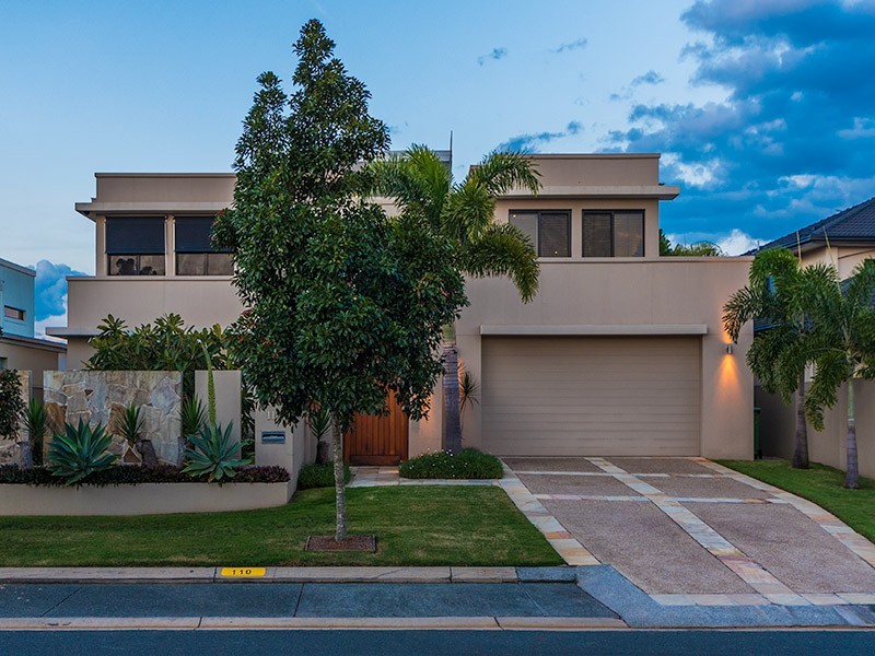 110 Sir Bruce Small Blvd, Benowa QLD 4217