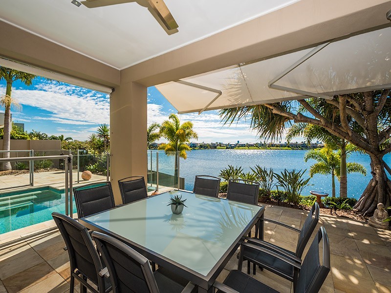 110 Sir Bruce Small Blvd, Benowa QLD 4217
