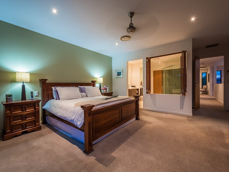 110 Sir Bruce Small Blvd, Benowa QLD 4217