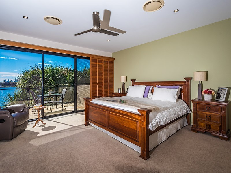 110 Sir Bruce Small Blvd, Benowa QLD 4217