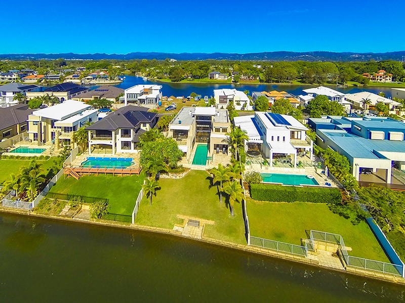 110 Sir Bruce Small Blvd, Benowa QLD 4217
