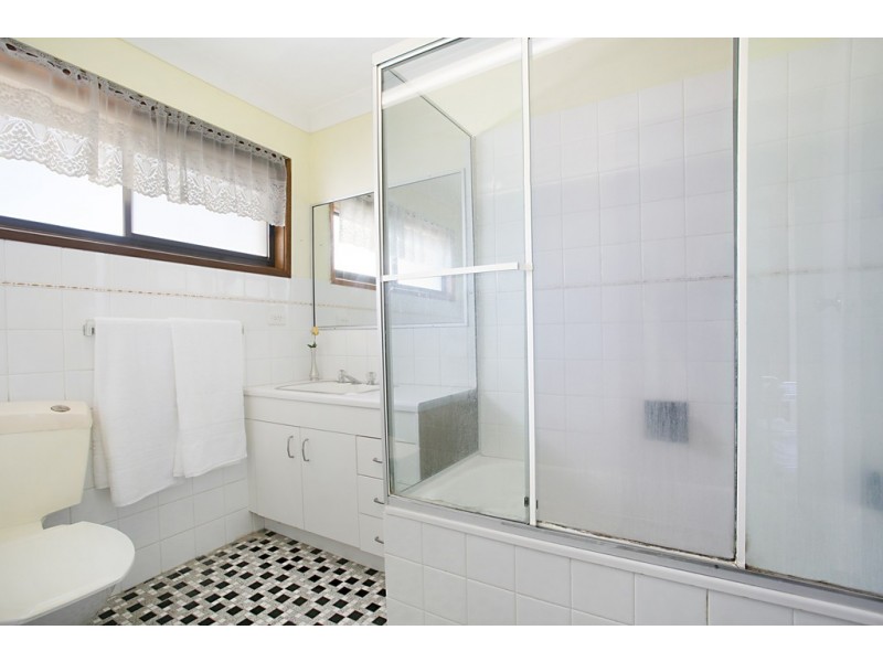 4/80 Christine Avenue, Burleigh Waters QLD 4220