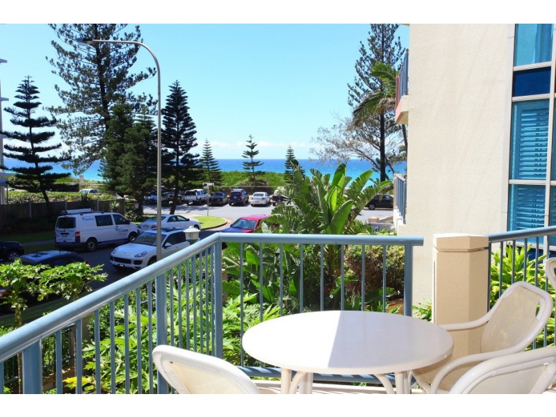 4 ‘Oceana on Broadbeach’ 100 Old Burleigh Road, Broadbeach QLD 4218