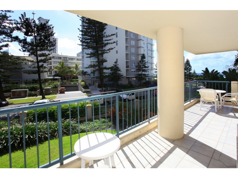 4 ‘Oceana on Broadbeach’ 100 Old Burleigh Road, Broadbeach QLD 4218