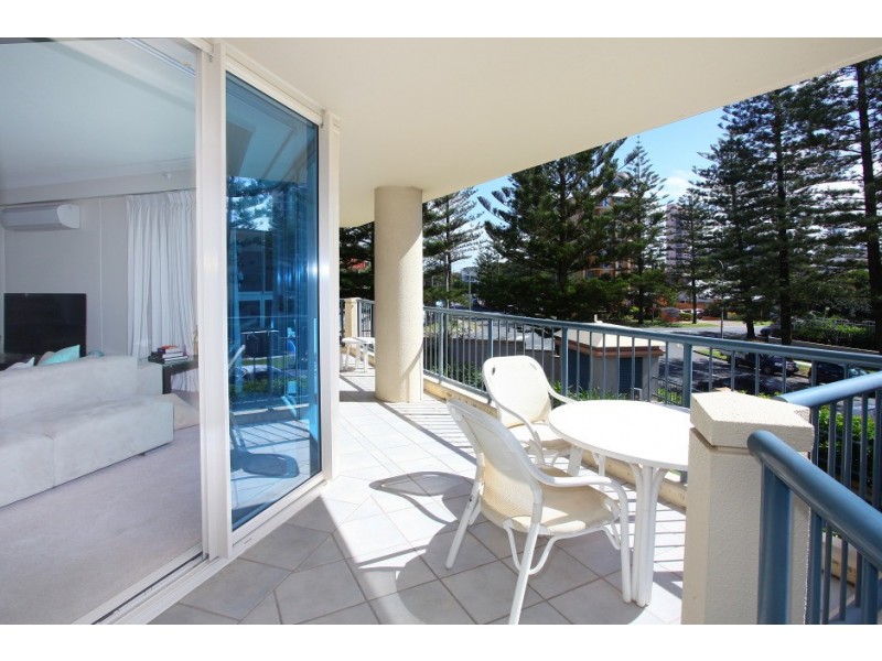 4 ‘Oceana on Broadbeach’ 100 Old Burleigh Road, Broadbeach QLD 4218