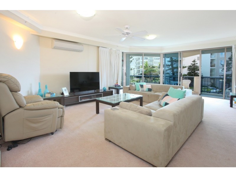4 ‘Oceana on Broadbeach’ 100 Old Burleigh Road, Broadbeach QLD 4218