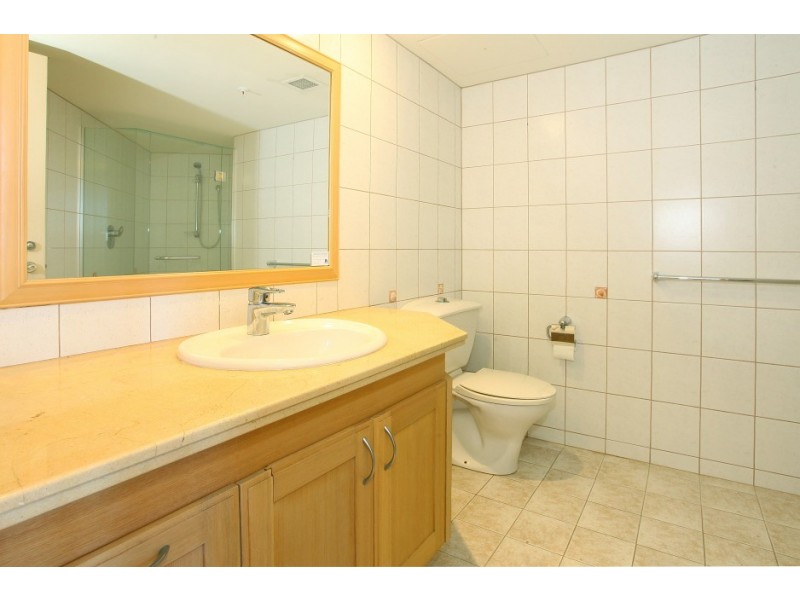 4 ‘Oceana on Broadbeach’ 100 Old Burleigh Road, Broadbeach QLD 4218