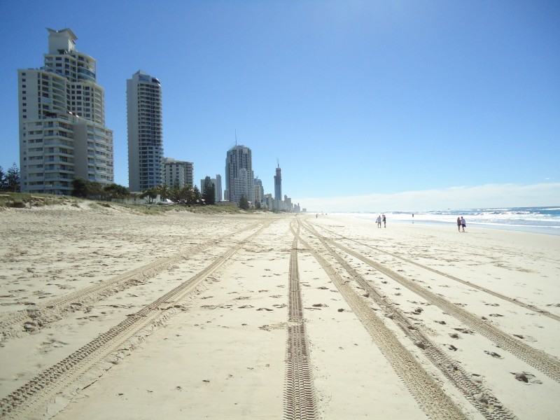 4 ‘Oceana on Broadbeach’ 100 Old Burleigh Road, Broadbeach QLD 4218