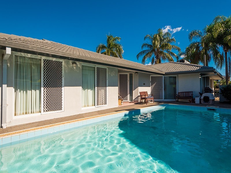24 The Lido, Isle Of Capri QLD 4217