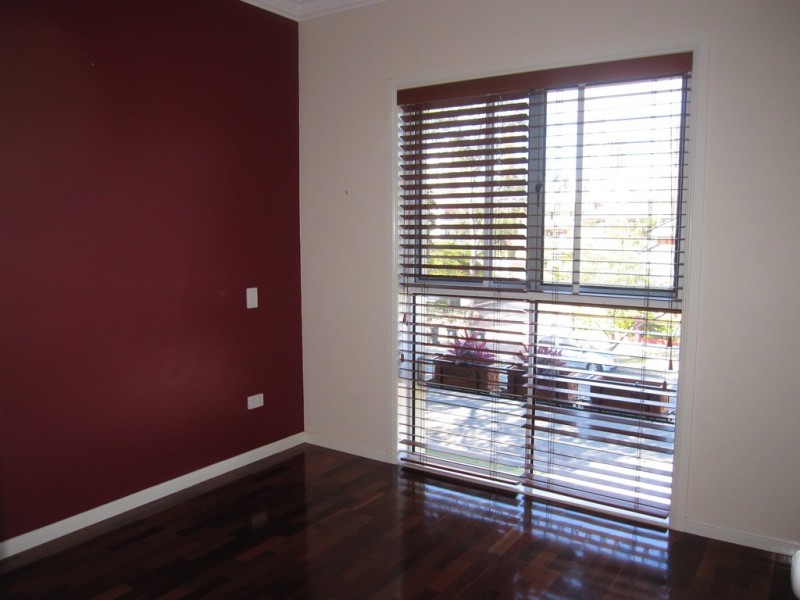 3/47 Chelsea Ave, Broadbeach QLD 4218