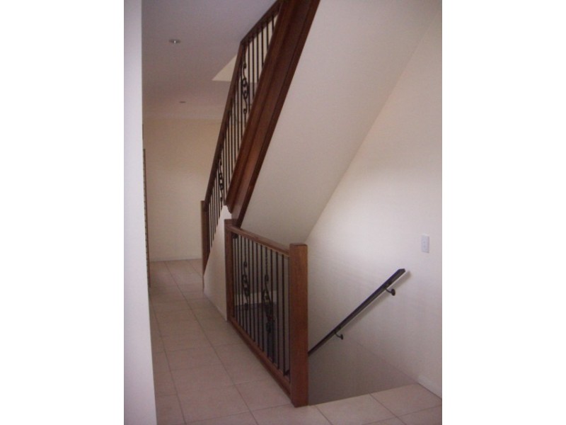 3/47 Chelsea Ave, Broadbeach QLD 4218