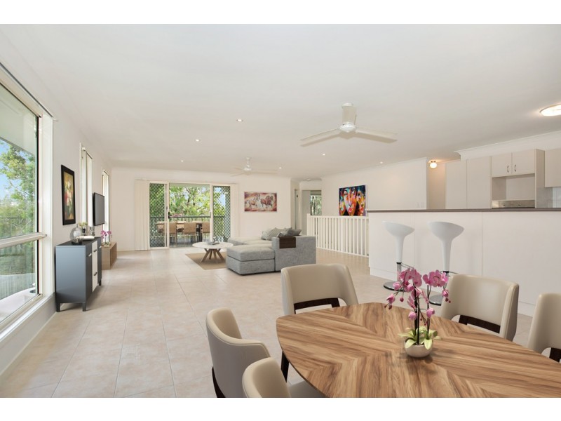9 Tralee Court, Carrara QLD 4211