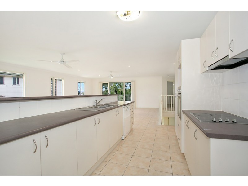 9 Tralee Court, Carrara QLD 4211